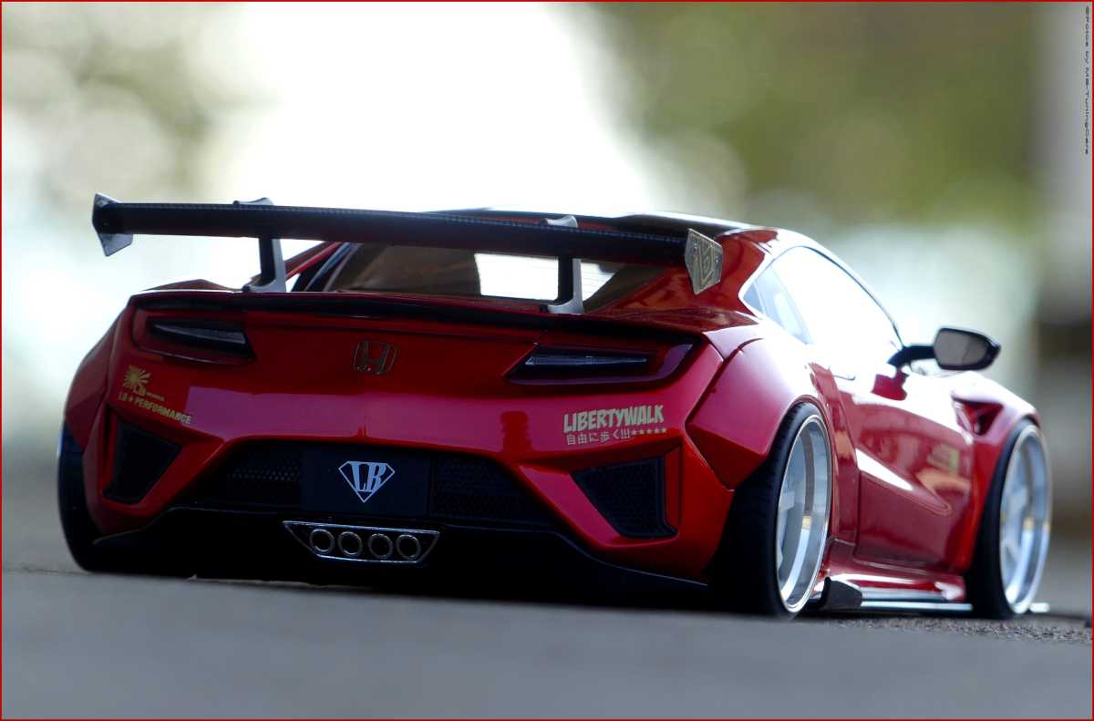 1:18 Honda NSX Liberty Walk LB Performance - Candy Rot - Breitbau inkl. OVP